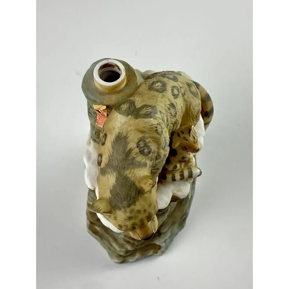 Vintage 1979 Ski Country Snow Leopard Empty Decanter Limited Edition - No Lid BU